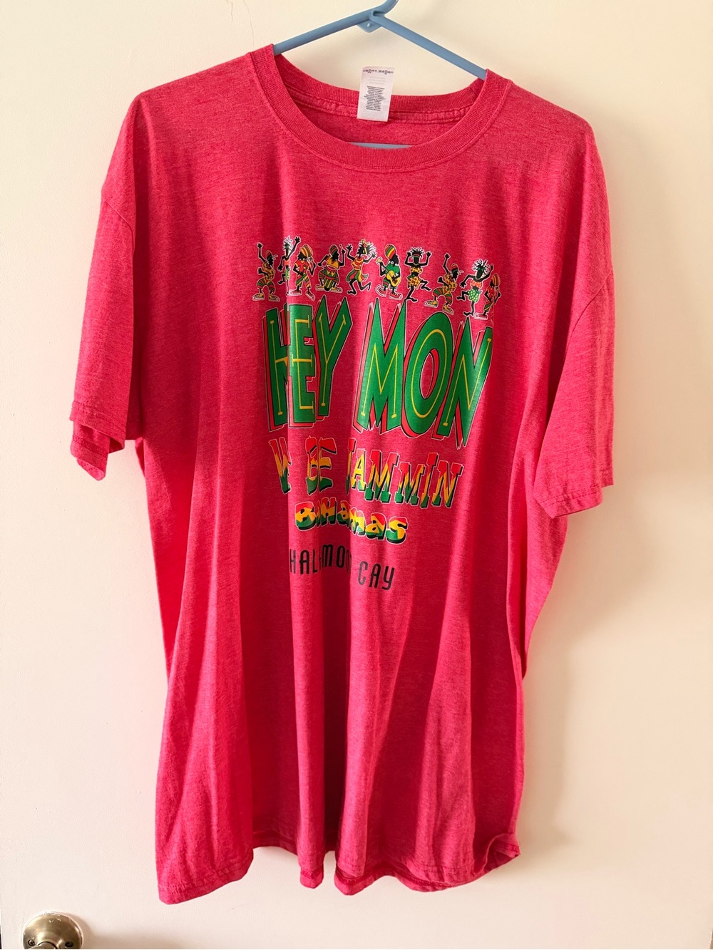 Men's Red Short Sleeve Graphic Tee with Green Print